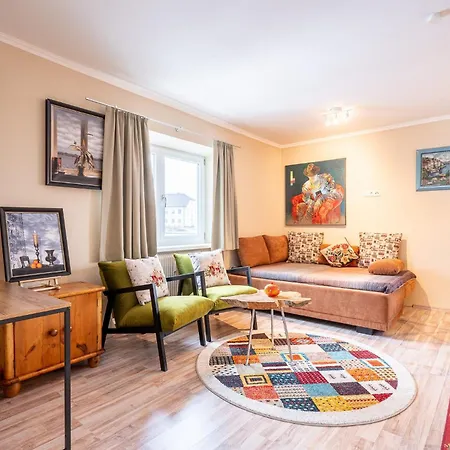 Familien Deluxe Fuer 5-6 Personen Mutters - Apartment *