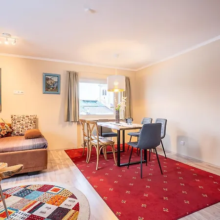 Familien Deluxe Fuer 5-6 Personen Mutters - * Innsbruck
